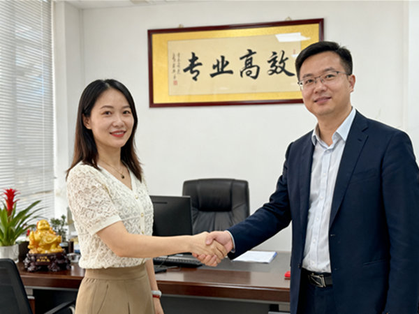 无锡文凯收债公司恭喜彭女士多年欠款终追回